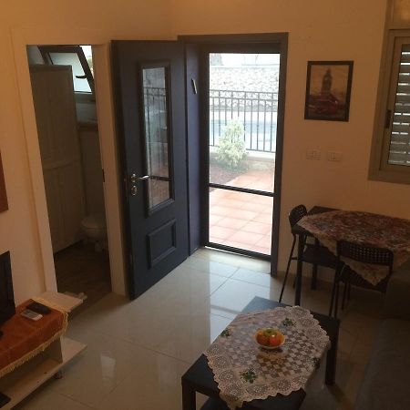 Tuscany Get-Away Apartment Dovrat Екстериор снимка