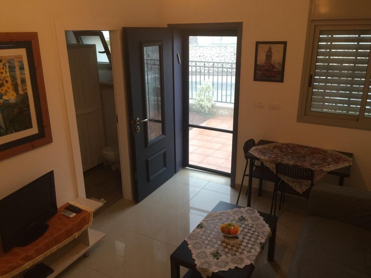 Tuscany Get-Away Apartment Dovrat Екстериор снимка